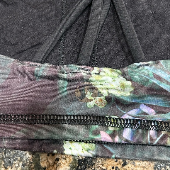 Lululemon Free to Be Sports Bra Curious Jungle - Picture 5 of 5